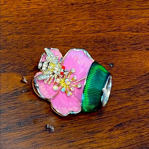 Russian Imperial Buttercup Bee Box - Picture 9 of 10